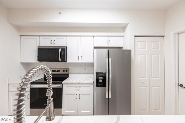Building Photo - 4625 St Croix Ln