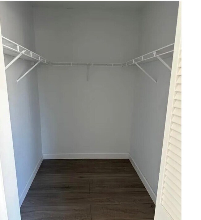 Building Photo - 10535 NW 57th St