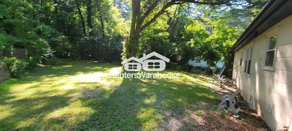 Building Photo - 2842 Marco Dr NW