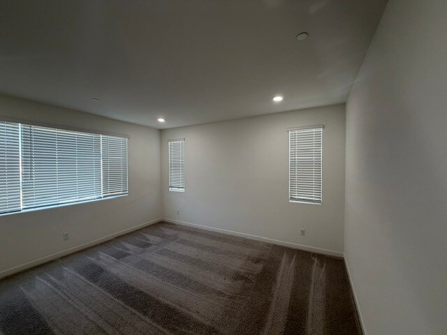 Building Photo - Gorgeous Lathrop 4 Bedroom 3 Bathroom plus a loft area home