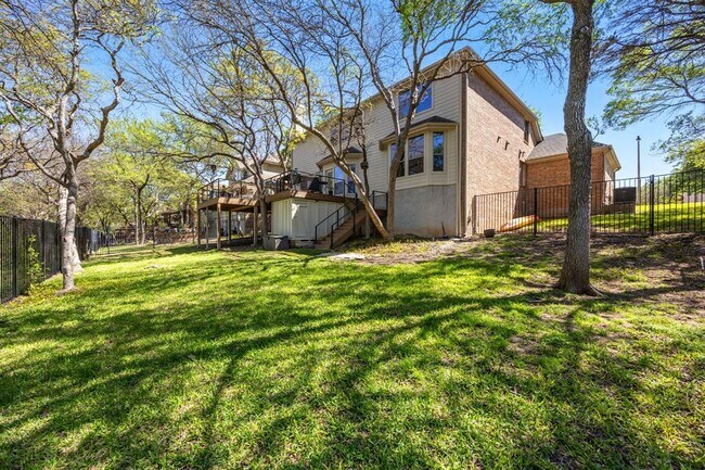 Building Photo - 128 Las Colinas Dr