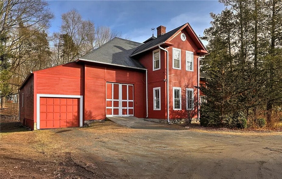 Building Photo - 473 Amity Rd