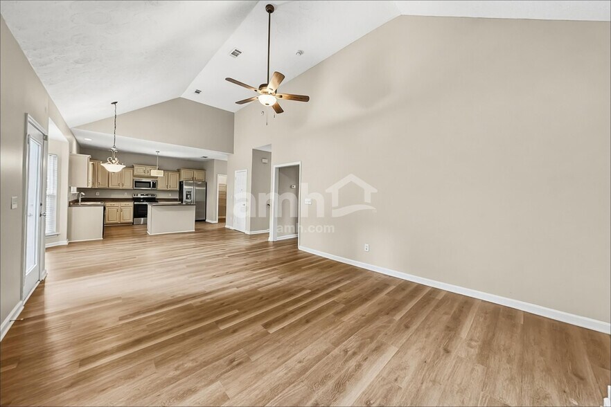 Building Photo - 1304 Napa Point E