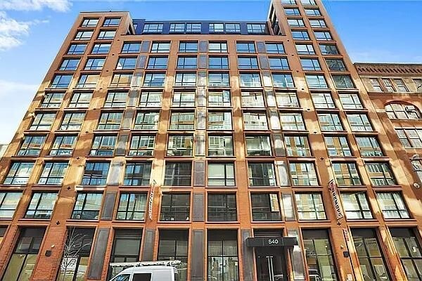 Building Photo - 540 W 28th St