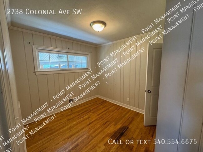 Building Photo - 2738 Colonial Ave SW