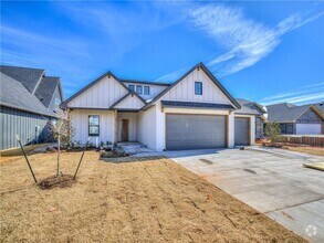 Building Photo - Newer Beautiful home in East Edmond + 4 Be...