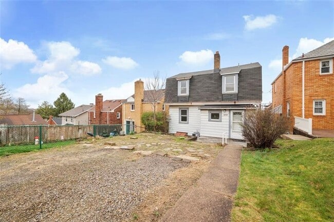 Building Photo - Pittsburgh - 4 Bedroom 2 Bathroom - Recent...