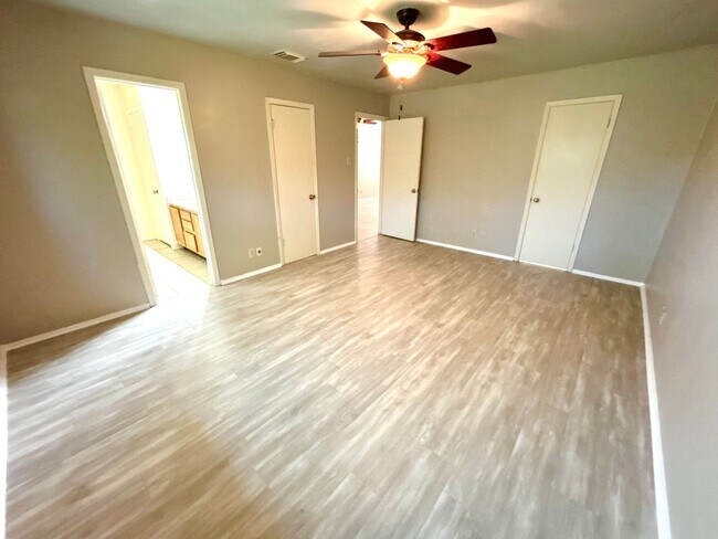 Building Photo - *COMING SOON* Energy-Efficient 4BR Home w/ Solar Panels, Loft & Backyard Oasis!