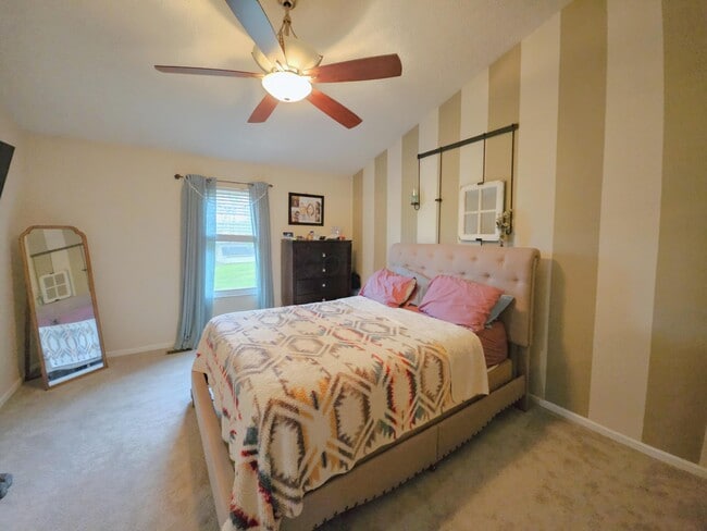 Building Photo - 5429 Bluebell Ct
