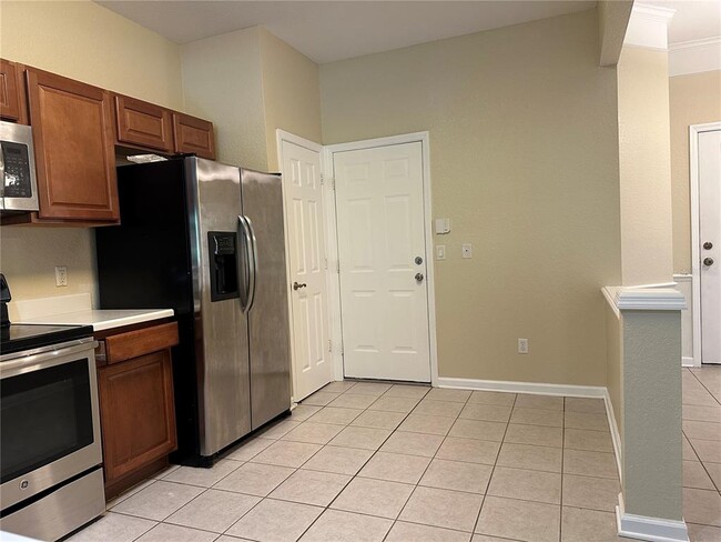 Building Photo - 6420 Ranelagh Dr
