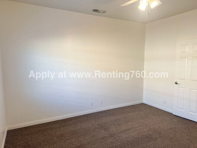 Building Photo - Spacious 3 Bed 2 Bath Home!