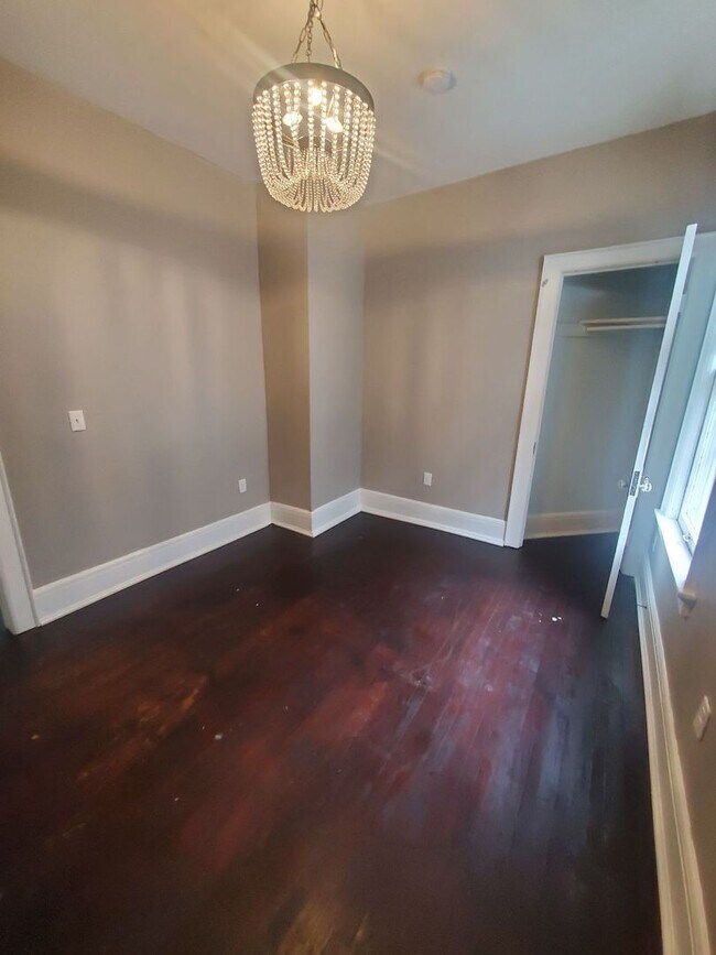 Building Photo - 2516-2518 N 12th St. (Duplex)