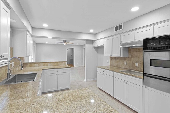 Building Photo - 5638 Spellman Rd