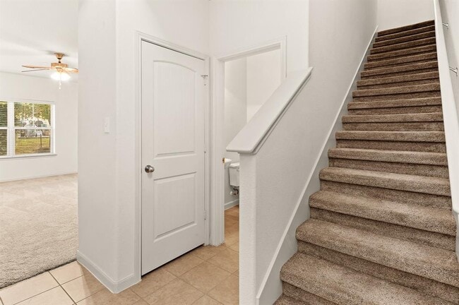 Building Photo - 1620 Bryant Dr