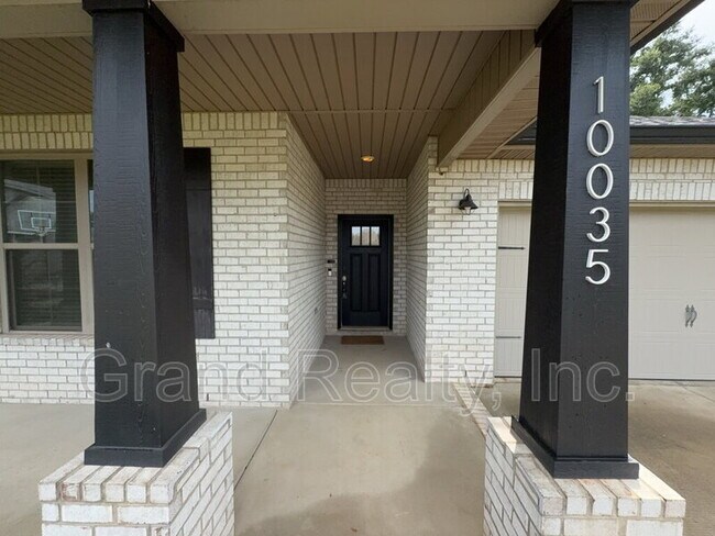 Building Photo - 10035 Tuscan Ct