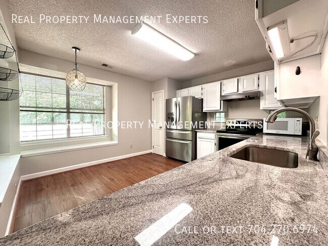 Building Photo - 801 Water Wheel Ct