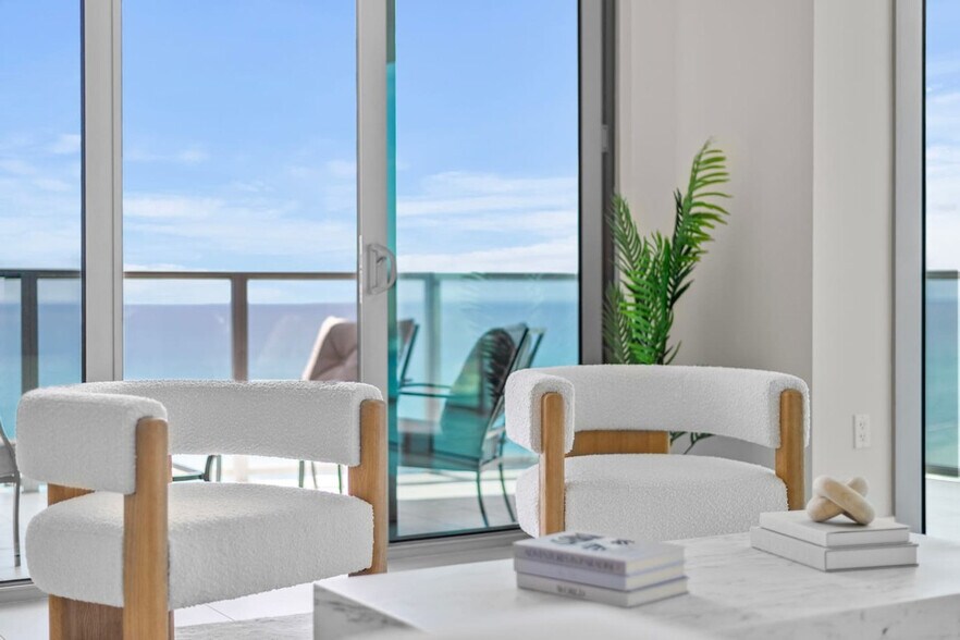 Building Photo - 3100 N Ocean Dr