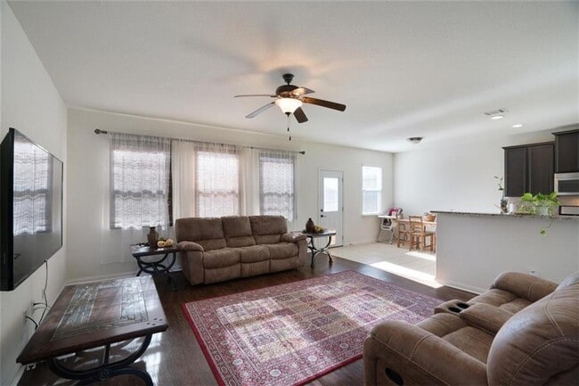 Building Photo - 1501 Treeta Trail
