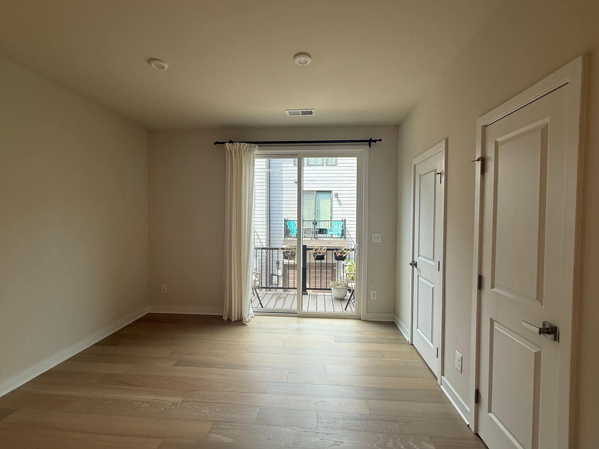 Building Photo - Room in Townhome on Tristram Ln