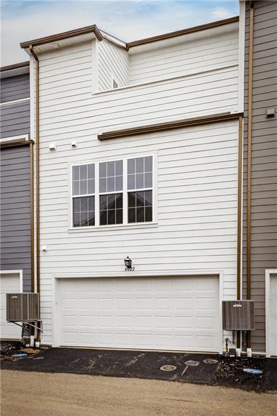 Building Photo - 4022 Cottage Wy