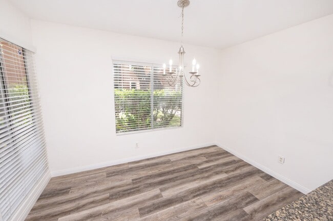 Building Photo - Move in Special: Spacious Downstairs Unit 3BR/2BA - 1/2 off FIRST Month Rent.