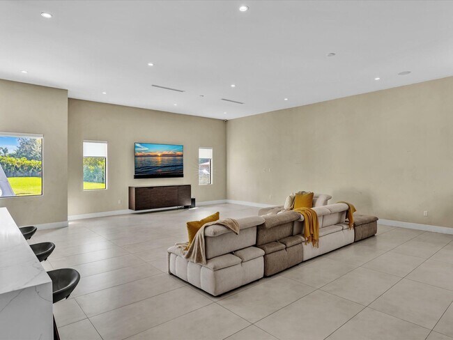 Building Photo - 6122 SW 173rd Way