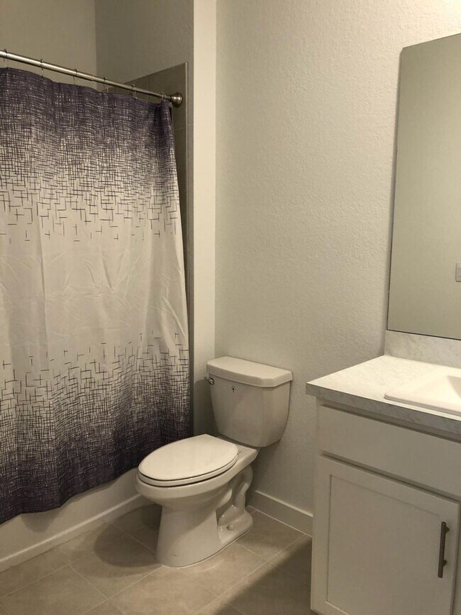 Building Photo - 939 NW 3rd St