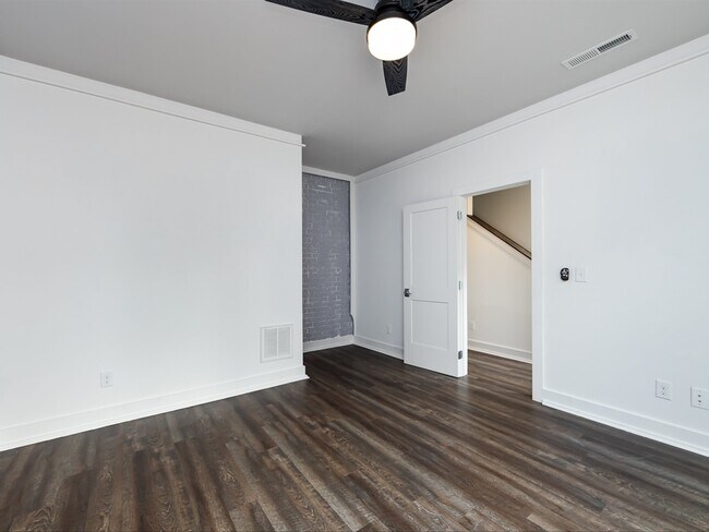 Building Photo - 1207 E 36th St