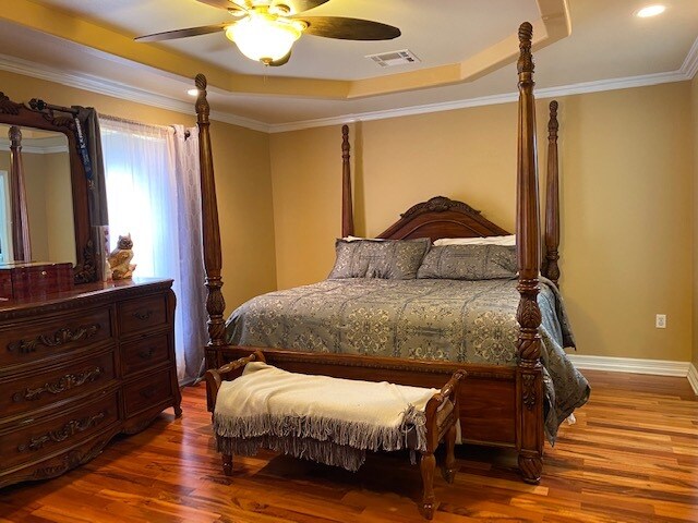 King Bedroom - 1441 Cabrini Ct