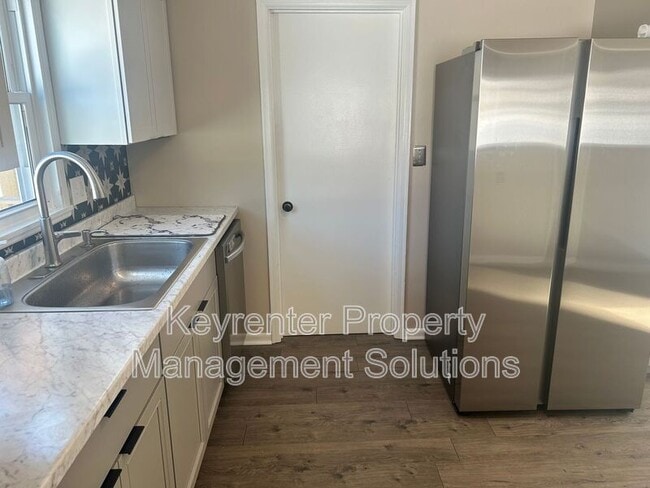 Building Photo - 266 Crawford Dr