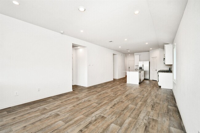 Building Photo - 4243 Bromham Farms Dr
