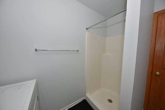 Building Photo - 217 NW Barstow St