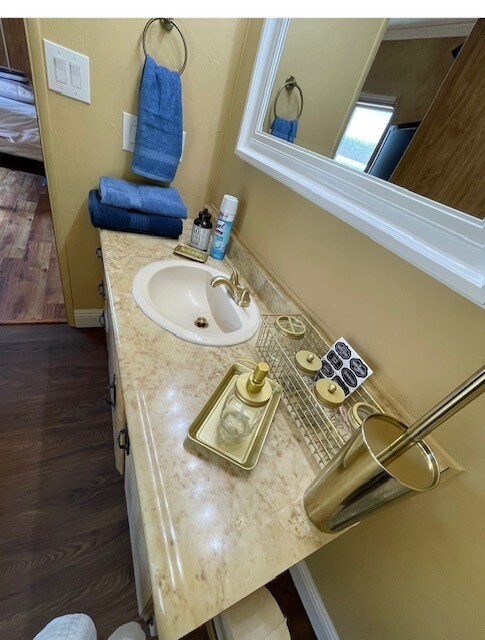 Building Photo - 19 Bradley Ln