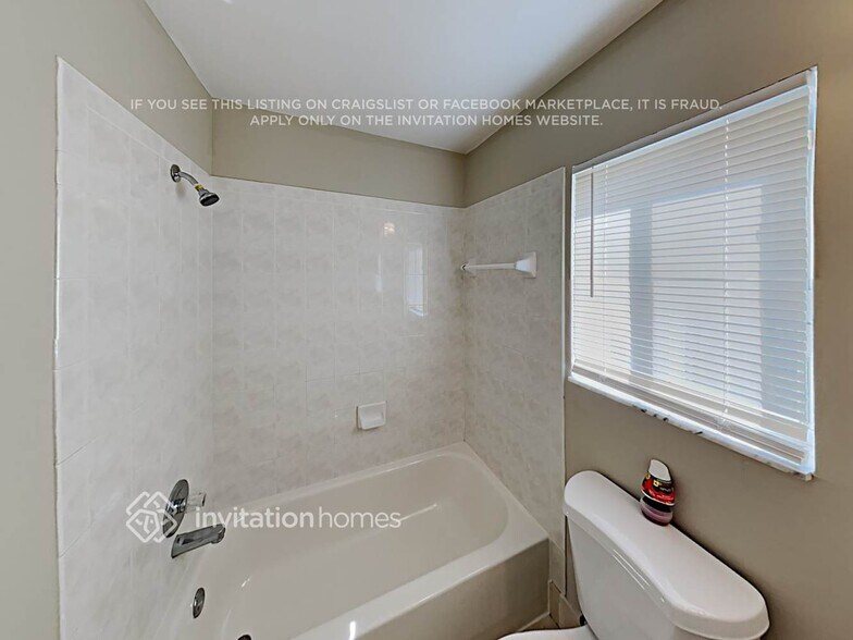 Building Photo - 1532 Salerno Cir