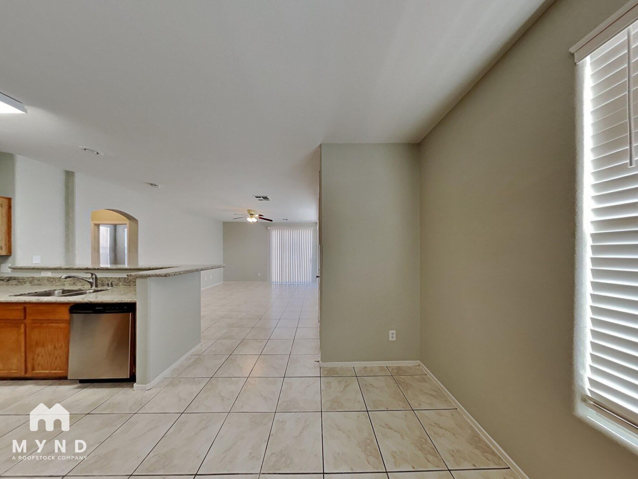 Building Photo - 2500 Birds Nest Cactus Ct