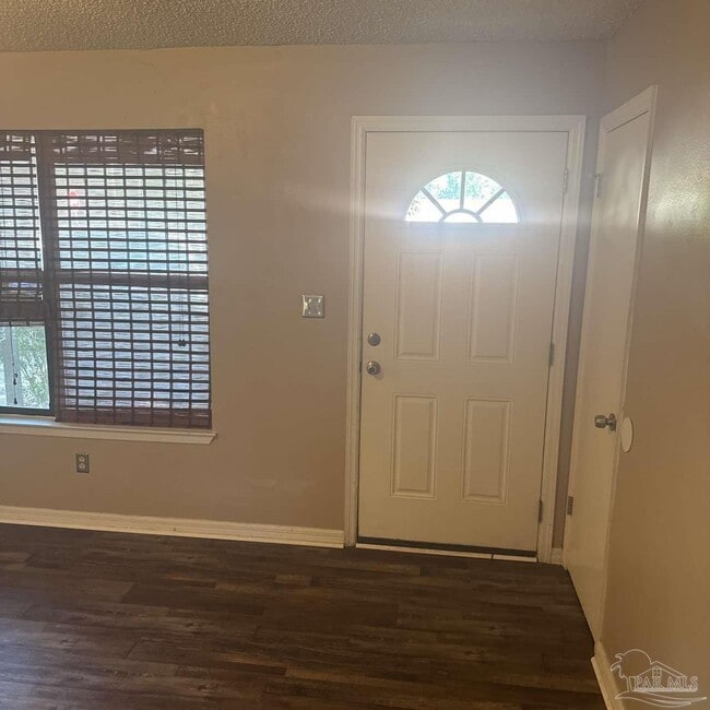 Building Photo - 4251 Willow St