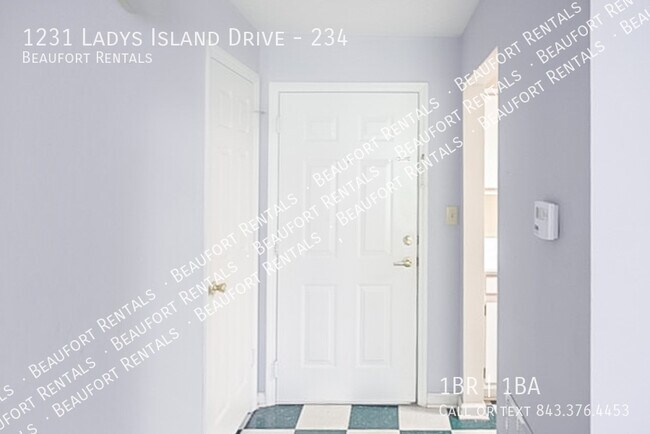 Building Photo - 1231 Ladys Island Dr