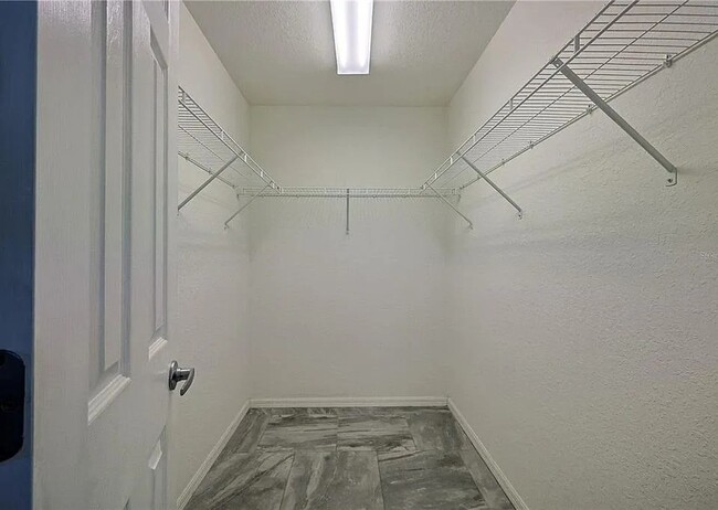 Building Photo - Private Screen in Pool Home 3/2 in Kingsland Country Estates