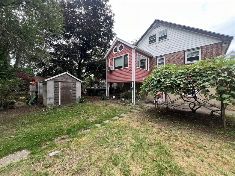 Building Photo - 19 Cresthill Rd