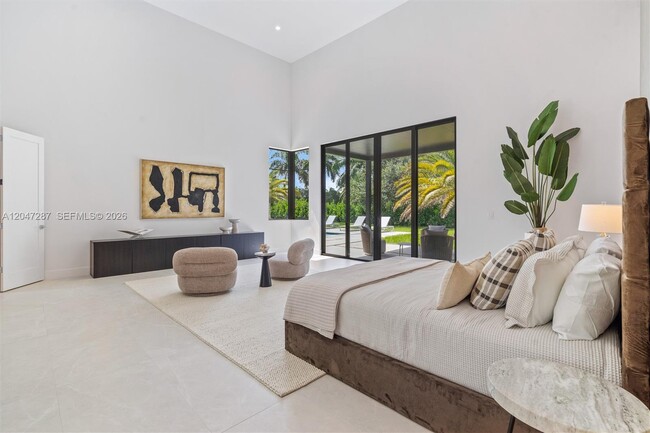 Building Photo - 14930 SW 16 Ct
