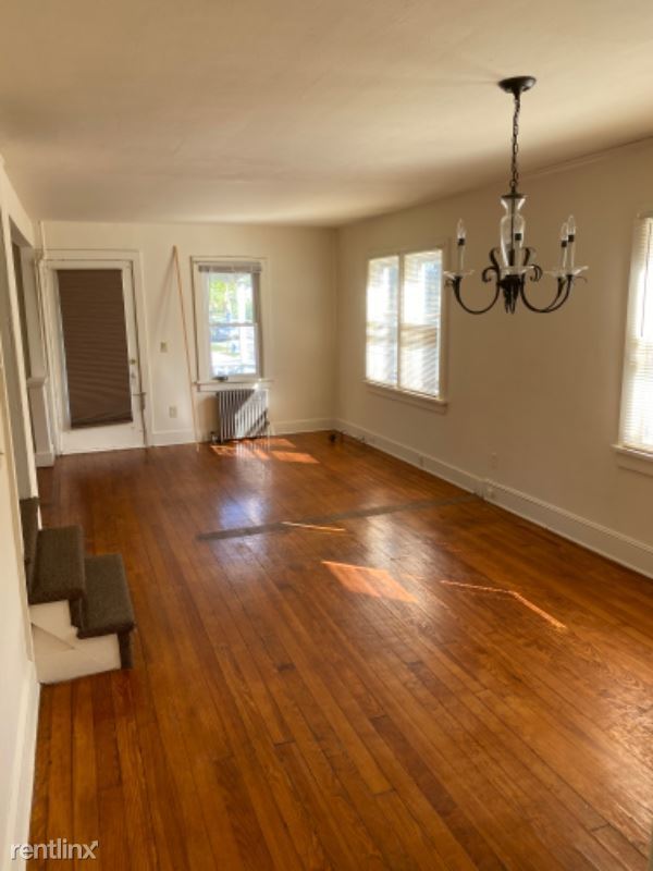 Building Photo - 3 br, 2 bath House - 1303 Valley Road