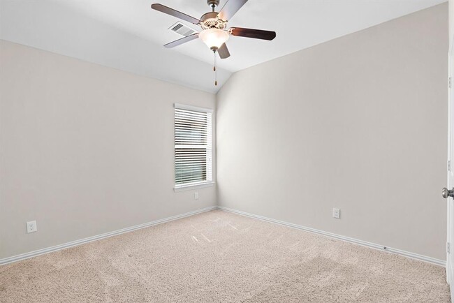 Building Photo - 15619 Windsor Bluff Dr