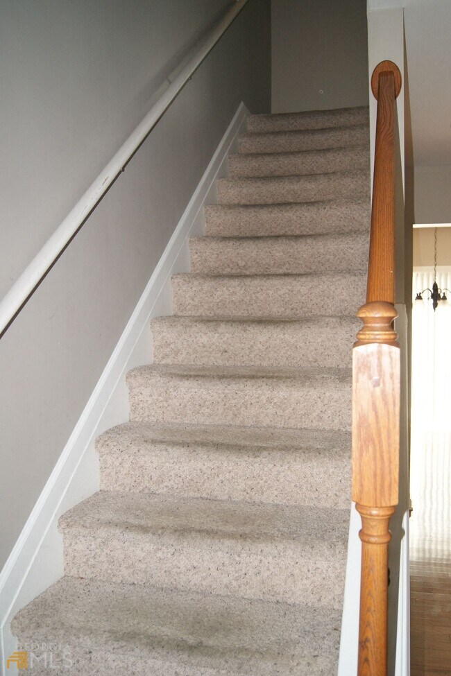 Building Photo - 2754 Deerwood Ln