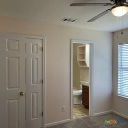 Building Photo - 500 Deloris Dr