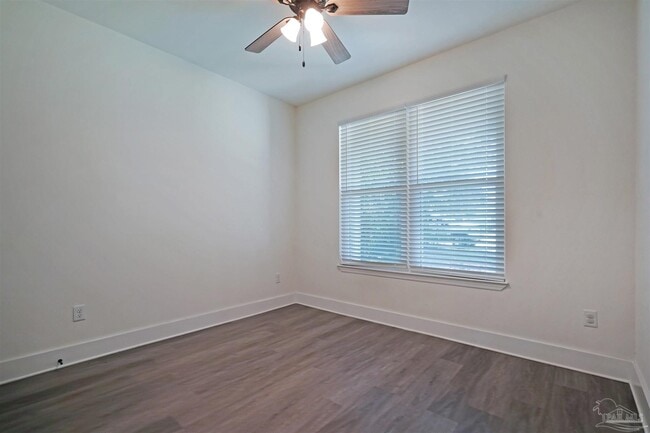 Building Photo - 5214 Arrowhead Rd