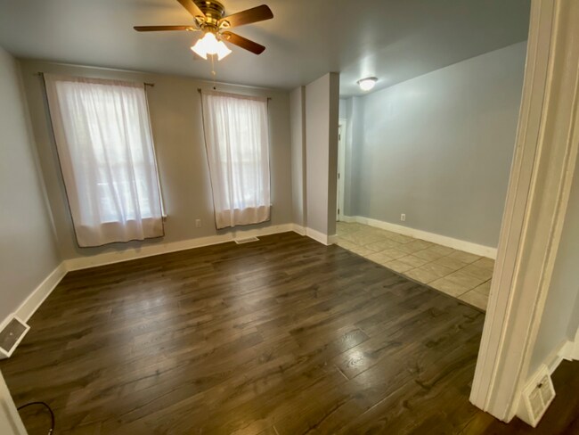 Building Photo - 1039 W Wilkes Barre St