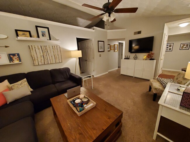 Building Photo - Beautiful Brick Ranch Home  Located in Spring Falls Neighborhood