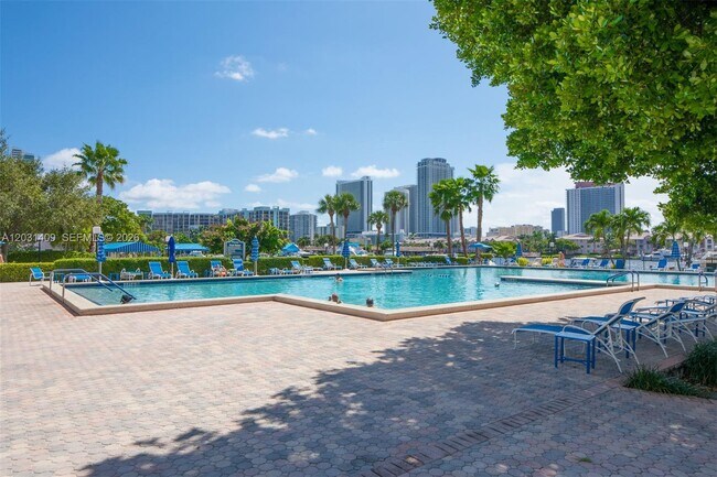 Building Photo - 600 Three Islands Boulevard