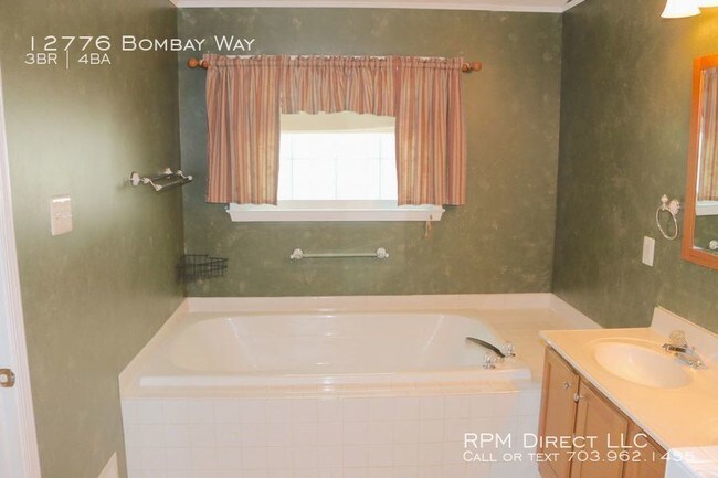 Building Photo - 12776 Bombay Way