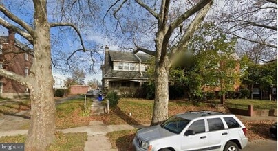 Building Photo - 4123-4100 Tyson Ave